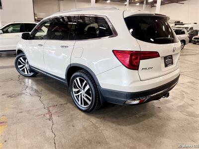 2017 Honda Pilot Elite   - Photo 5 - Portland, OR 97218