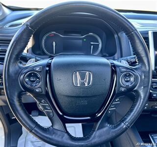 2017 Honda Pilot Elite   - Photo 12 - Portland, OR 97218