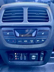2017 Honda Pilot Elite   - Photo 22 - Portland, OR 97218