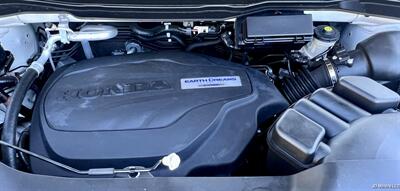 2017 Honda Pilot Elite   - Photo 9 - Portland, OR 97218