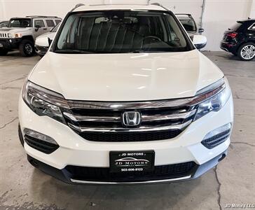 2017 Honda Pilot Elite   - Photo 8 - Portland, OR 97218