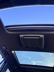 2017 Honda Pilot Elite   - Photo 18 - Portland, OR 97218