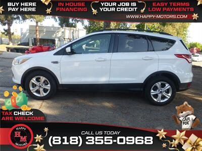 2016 Ford Escape SE   - Photo 2 - Sun Valley, CA 91352