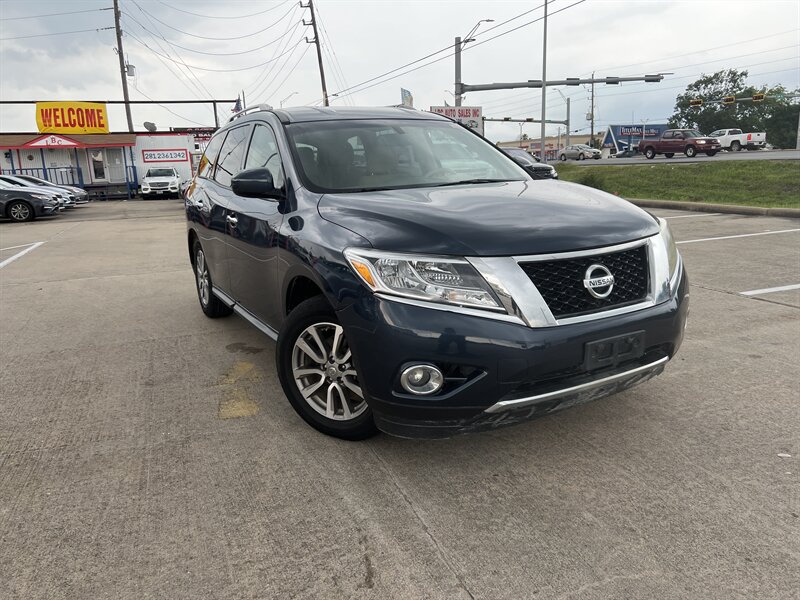 2015 Nissan Pathfinder S - Photo 1 - Houston, TX 77083