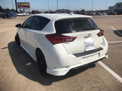 2018 Toyota Corolla iM   - Photo 5 - Houston, TX 77083