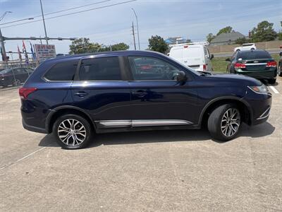 2018 Mitsubishi Outlander ES   - Photo 8 - Houston, TX 77083