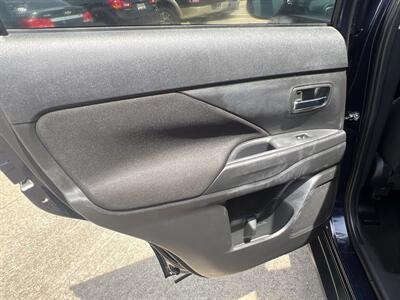 2018 Mitsubishi Outlander ES   - Photo 15 - Houston, TX 77083