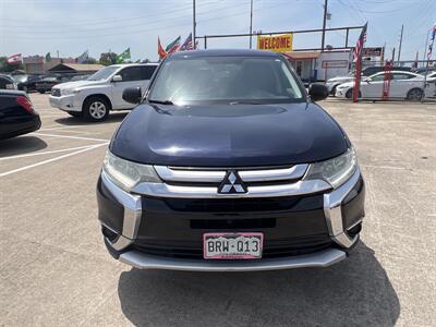 2018 Mitsubishi Outlander ES   - Photo 2 - Houston, TX 77083