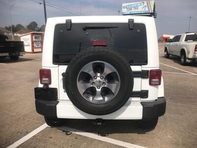 2016 Jeep Wrangler Unlimited Sahara   - Photo 6 - Houston, TX 77083