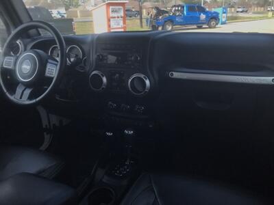 2016 Jeep Wrangler Unlimited Sahara   - Photo 24 - Houston, TX 77083