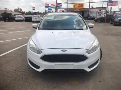 2016 Ford Focus SE   - Photo 2 - Houston, TX 77083