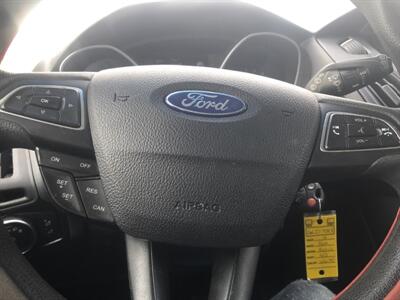 2016 Ford Focus SE   - Photo 15 - Houston, TX 77083