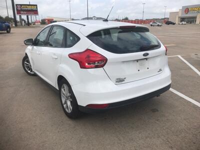 2016 Ford Focus SE   - Photo 5 - Houston, TX 77083