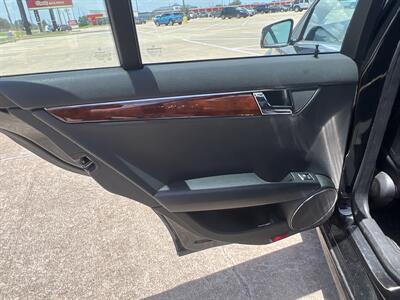 2011 Mercedes-Benz C 300 Luxury 4MATIC   - Photo 16 - Houston, TX 77083