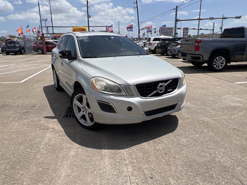 2013 Volvo XC60 T6 - Photo 1 - Houston, TX 77083