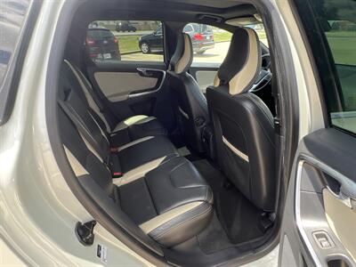 2013 Volvo XC60 T6   - Photo 19 - Houston, TX 77083