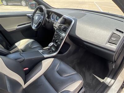 2013 Volvo XC60 T6   - Photo 21 - Houston, TX 77083