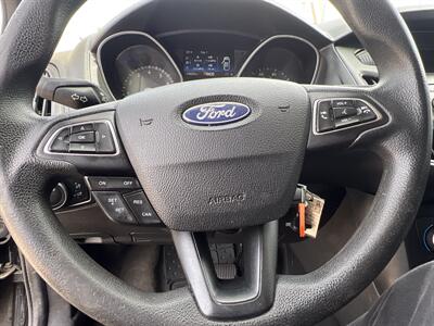 2018 Ford Focus SE   - Photo 14 - Houston, TX 77083