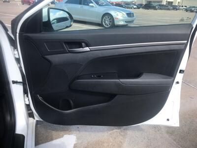 2018 Hyundai ELANTRA SE   - Photo 19 - Houston, TX 77083