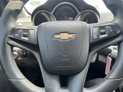 2015 Chevrolet Cruze 1LT Auto   - Photo 10 - Houston, TX 77083