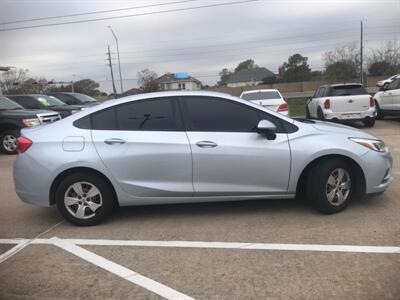 2017 Chevrolet Cruze LS Auto   - Photo 8 - Houston, TX 77083