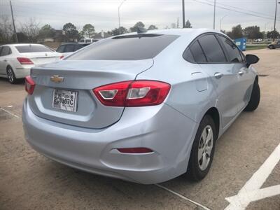 2017 Chevrolet Cruze LS Auto   - Photo 7 - Houston, TX 77083