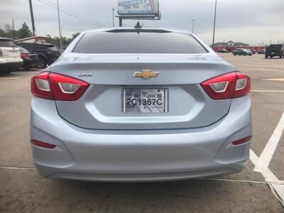 2017 Chevrolet Cruze LS Auto   - Photo 6 - Houston, TX 77083