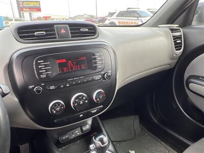 2016 Kia Soul   - Photo 16 - Houston, TX 77083