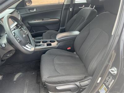 2019 Kia Optima LX   - Photo 12 - Houston, TX 77083