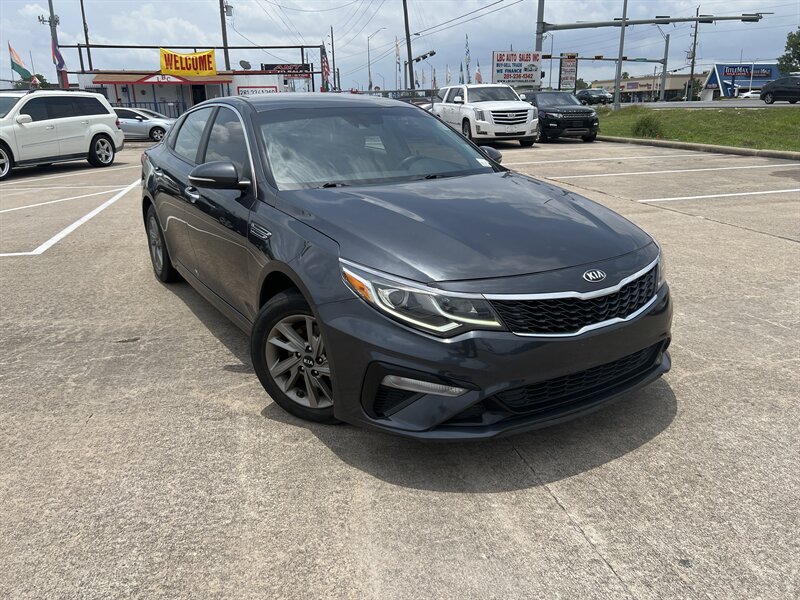 2019 Kia Optima LX - Photo 1 - Houston, TX 77083