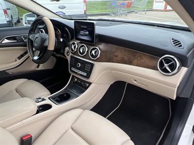 2019 Mercedes-Benz GLA GLA 250   - Photo 26 - Houston, TX 77083