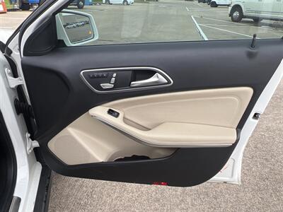2019 Mercedes-Benz GLA GLA 250   - Photo 25 - Houston, TX 77083