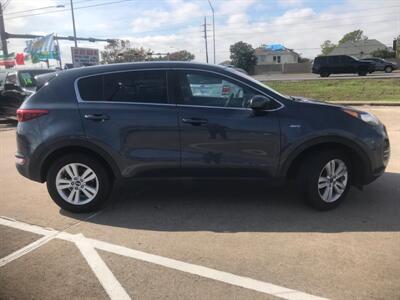 2017 Kia Sportage LX   - Photo 8 - Houston, TX 77083