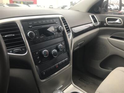 2012 Jeep Grand Cherokee Laredo   - Photo 13 - Houston, TX 77083