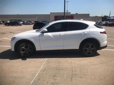 2018 Alfa Romeo Stelvio Ti   - Photo 4 - Houston, TX 77083