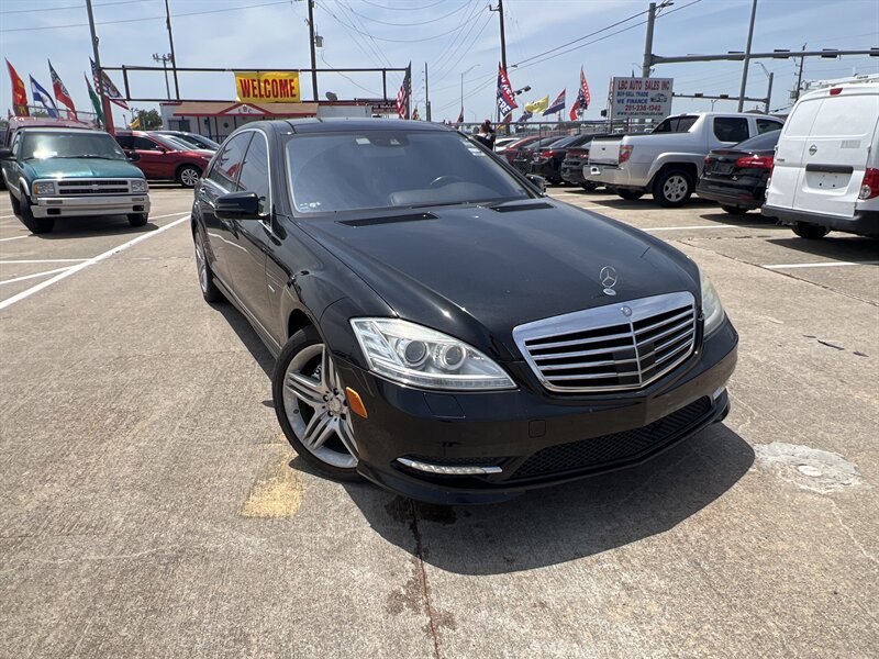2012 Mercedes-Benz S 550  