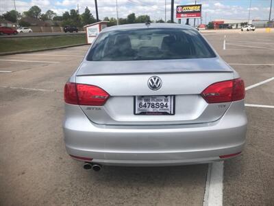 2011 Volkswagen Jetta TDI   - Photo 6 - Houston, TX 77083