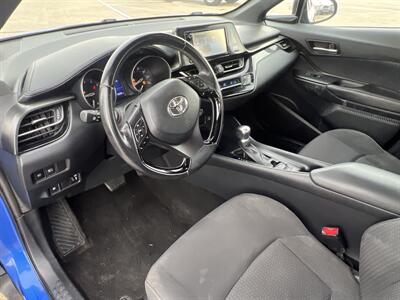 2018 Toyota C-HR XLE   - Photo 11 - Houston, TX 77083