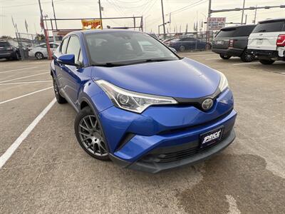 2018 Toyota C-HR XLE   - Photo 1 - Houston, TX 77083