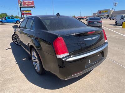 2019 Chrysler 300 Series Touring   - Photo 5 - Houston, TX 77083