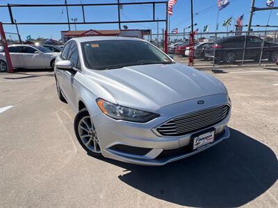 2017 Ford Fusion SE   - Photo 1 - Houston, TX 77083