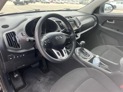2013 Kia Sportage LX   - Photo 10 - Houston, TX 77083