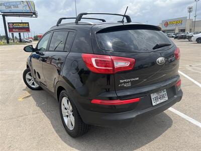 2013 Kia Sportage LX   - Photo 5 - Houston, TX 77083
