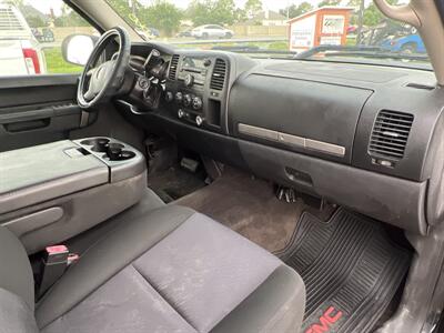 2011 GMC Sierra 1500 SLE   - Photo 20 - Houston, TX 77083