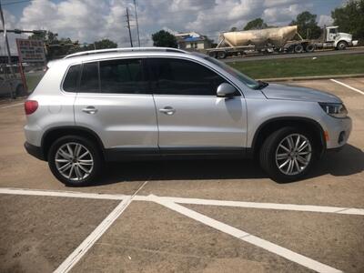 2012 Volkswagen Tiguan S   - Photo 8 - Houston, TX 77083