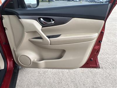 2016 Nissan Rogue S   - Photo 24 - Houston, TX 77083