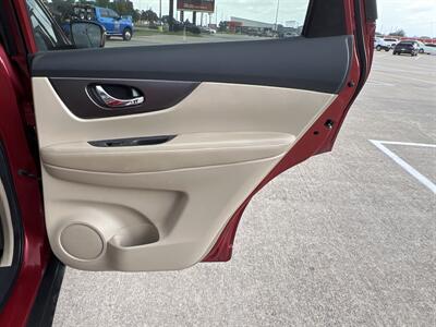 2016 Nissan Rogue S   - Photo 22 - Houston, TX 77083
