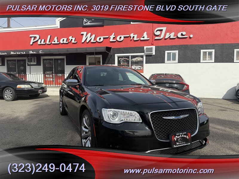 2018 Chrysler 300 Series Limited  