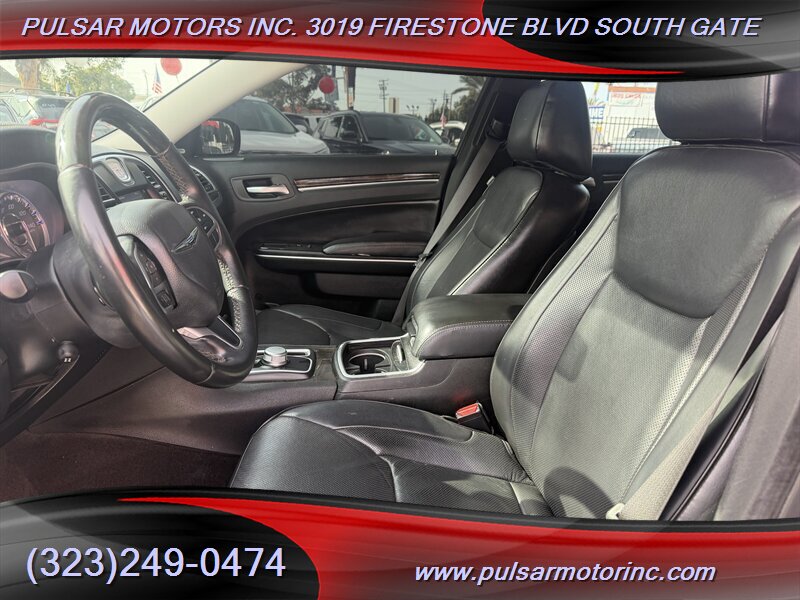 2018 Chrysler 300 Series Limited - Photo 5 - South Gate, CA 90280