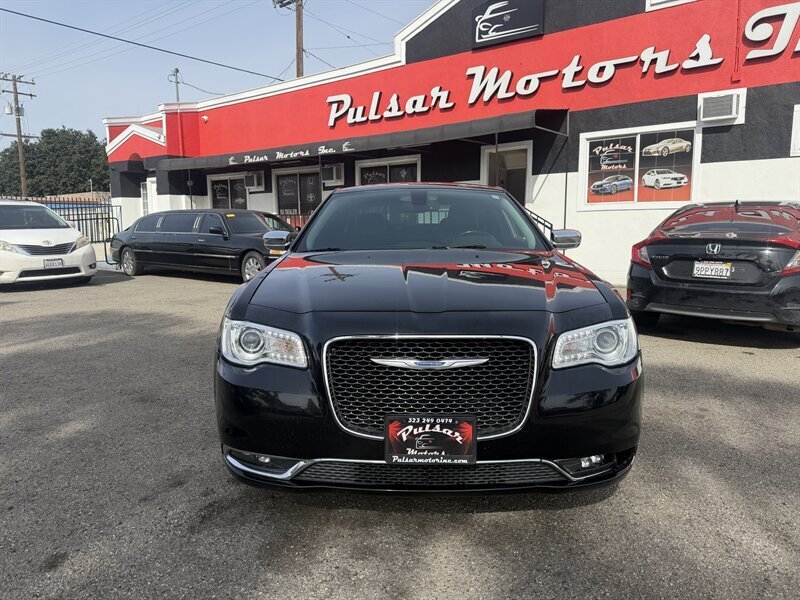 2018 Chrysler 300 Series Limited  